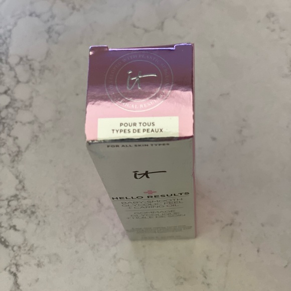 IT Cosmetics Hello Results Baby-Smooth Glycolic Acid Peel + Caring Oil - Picture 3 of 3